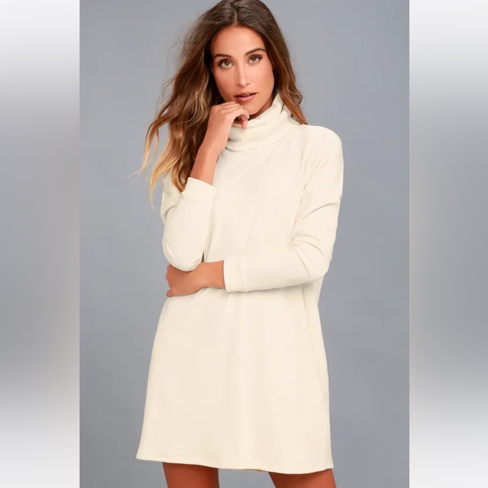 NWT Gap Long Sleeve Cream Colored Ribbed Turtle Ne k Sweater Dress Size L